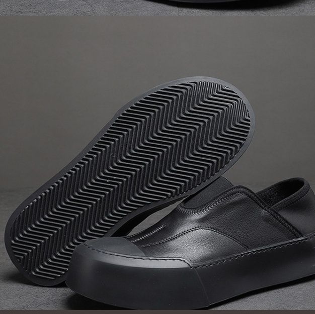 https://fulmo-img-server.com/black-sneaker-factory/1780898219036_g6tk4fof_wkpe7mf3.jpeg