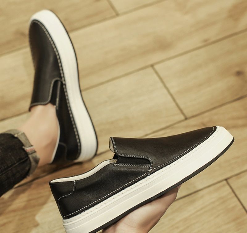 https://fulmo-img-server.com/black-sneaker-factory/1785732171727_q2zhbq8a_xkxgy0hx.jpeg