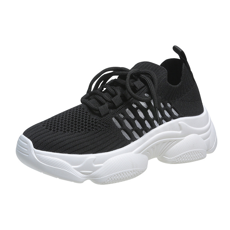 https://fulmo-img-server.com/black-sneaker-factory/1b8d1d4a-92f0-4c1b-8266-16c880f85926.jpg