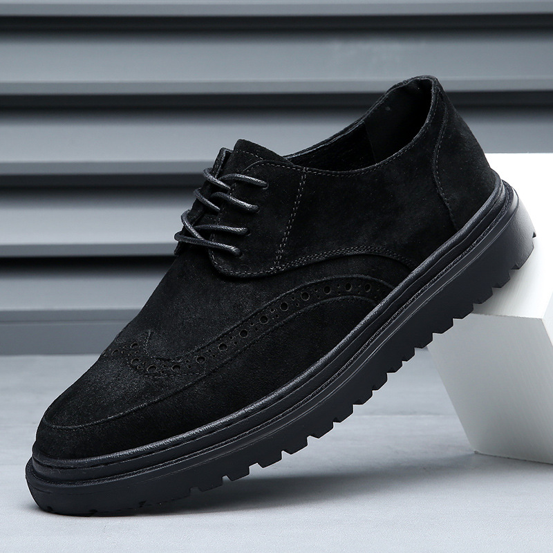 https://fulmo-img-server.com/black-sneaker-factory/3f91d879-c963-449c-aefd-9763e91f067a.jpg