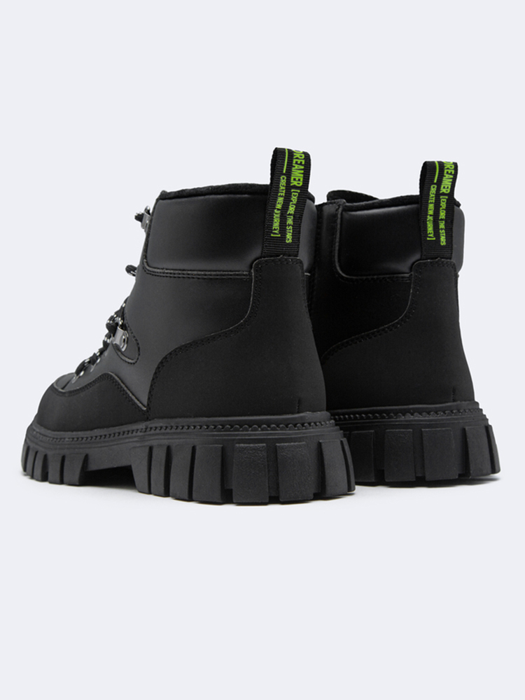 黒スニーカー ミリタリー風厚底ハイカット