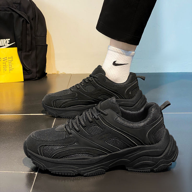 https://fulmo-img-server.com/black-sneaker-factory/4ff3ae1f-54b1-414a-9de5-1e558af49fac.jpg
