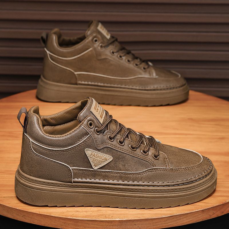 https://fulmo-img-server.com/black-sneaker-factory/5224817a-a3b8-43b9-9394-554e8bdc617f.jpg