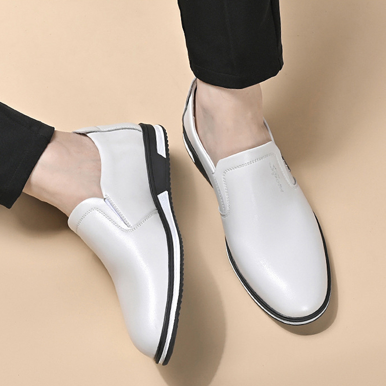 https://fulmo-img-server.com/black-sneaker-factory/5e809da7-3dc0-4193-998a-506c1209e0b9.jpg