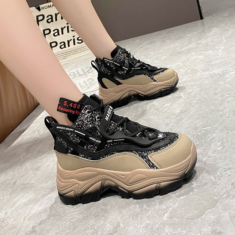 黒スニーカー グリッターデザイン波型ソール厚底運動靴