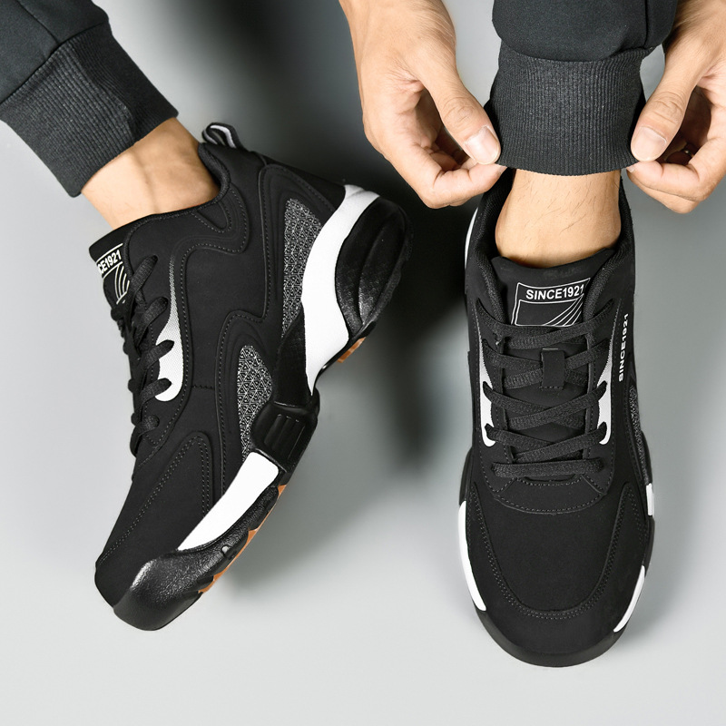 https://fulmo-img-server.com/black-sneaker-factory/6db23299-5ffb-4771-b81d-23b02fa2374a.jpg