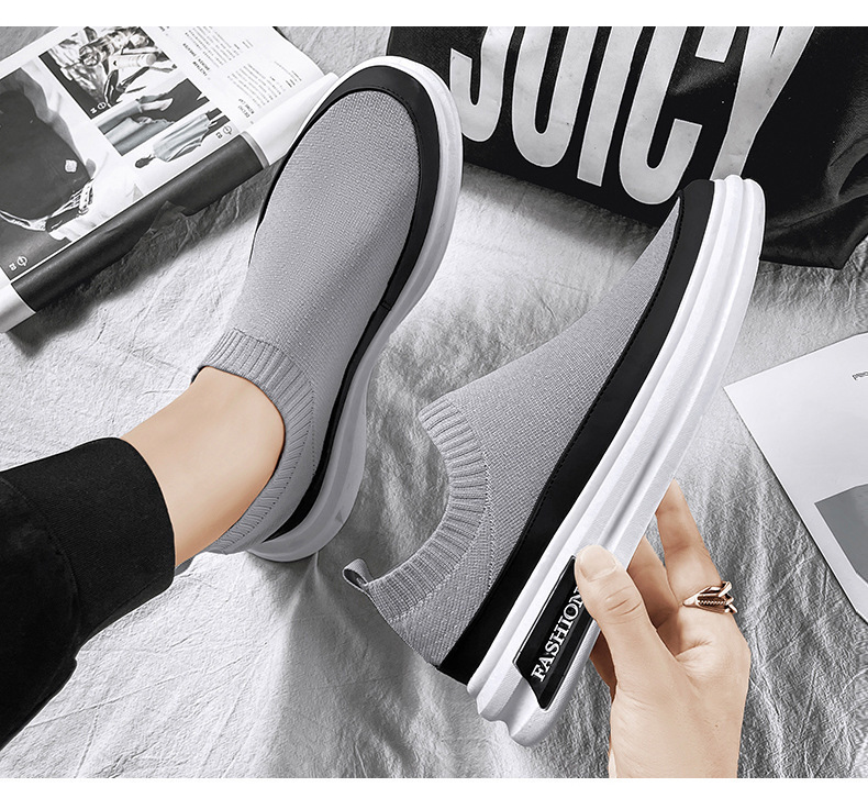 https://fulmo-img-server.com/black-sneaker-factory/77095a40-676f-4f89-9ac9-e0c607171b9e.jpg