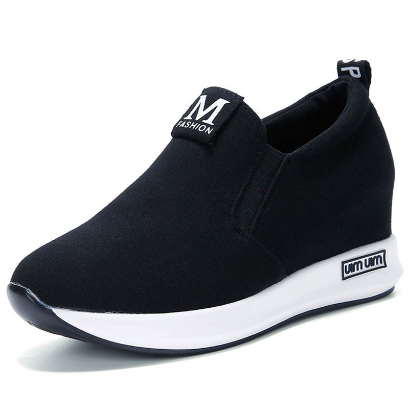 黒スニーカー スリッポン厚底インヒール軽量スニーカー