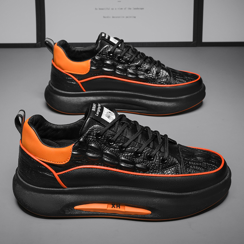 黒スニーカー クロコダイル柄エアクッション厚底運動靴