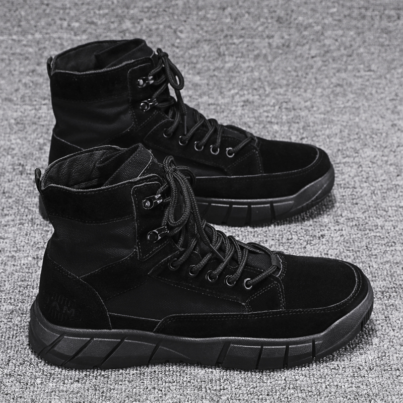 黒スニーカー アーバンストリート風ハイカット運動靴