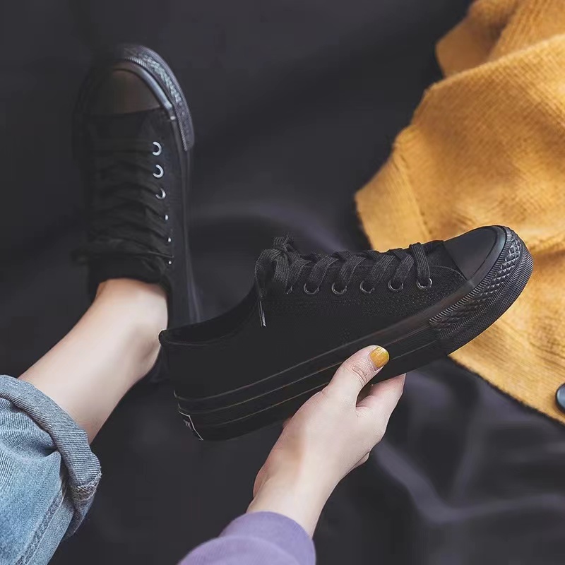 黒スニーカー 定番キャンバス地厚底運動靴