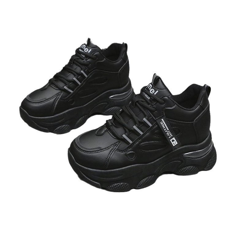 https://fulmo-img-server.com/black-sneaker-factory/8d047065-fcf9-4d7c-ad6d-daf910a235b4.jpg