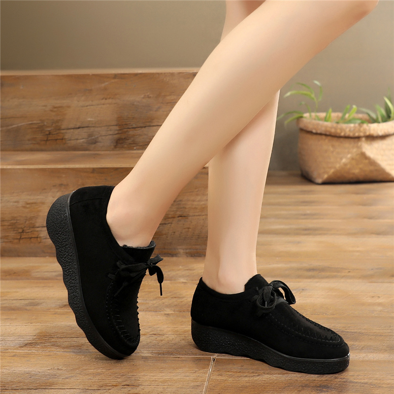 黒スニーカー 手編み風ステッチ厚底スニーカー