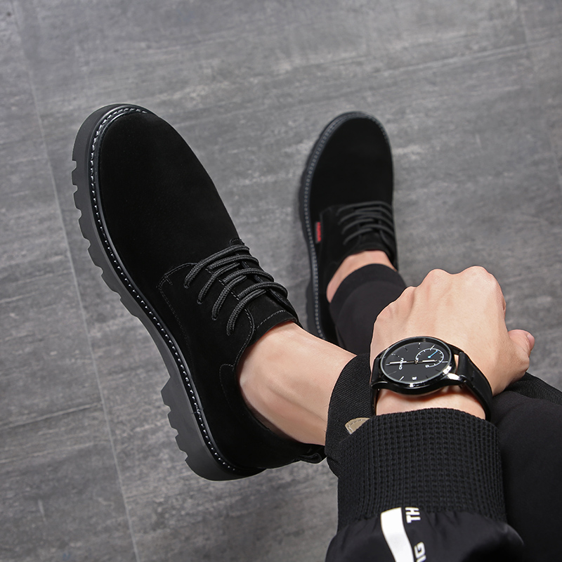 黒スニーカー 厚底滑り止めソール起毛革製靴