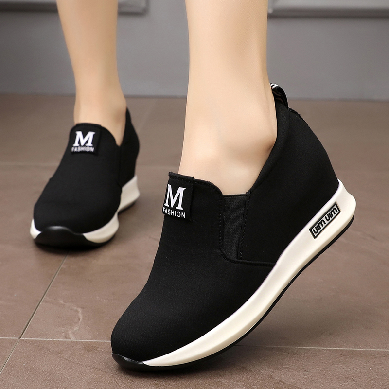 黒スニーカー スリッポン厚底インヒール軽量スニーカー