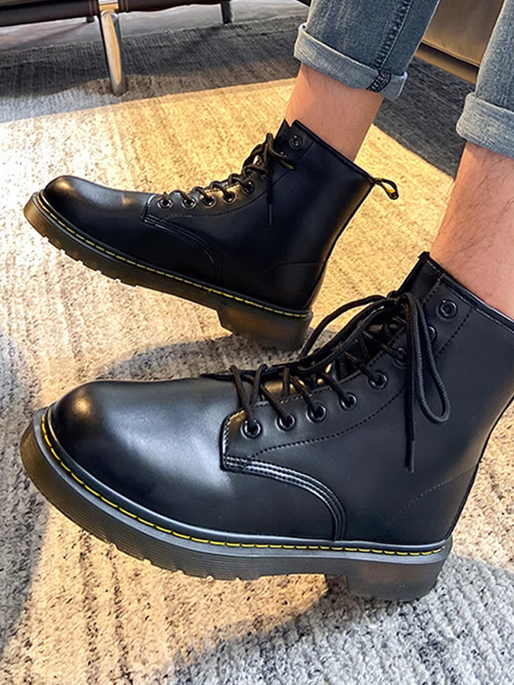黒スニーカー クラシック編み上げレザーブーツ