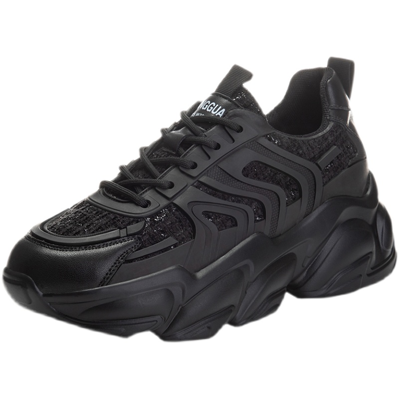 黒スニーカー 波型立体造形厚底運動靴