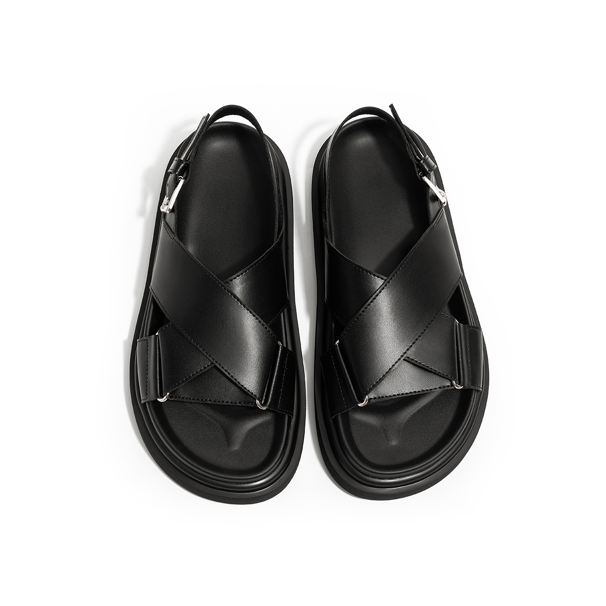 https://fulmo-img-server.com/black-sneaker-factory/c337a637-d729-4e42-93ac-a9cc03e2924a.jpg