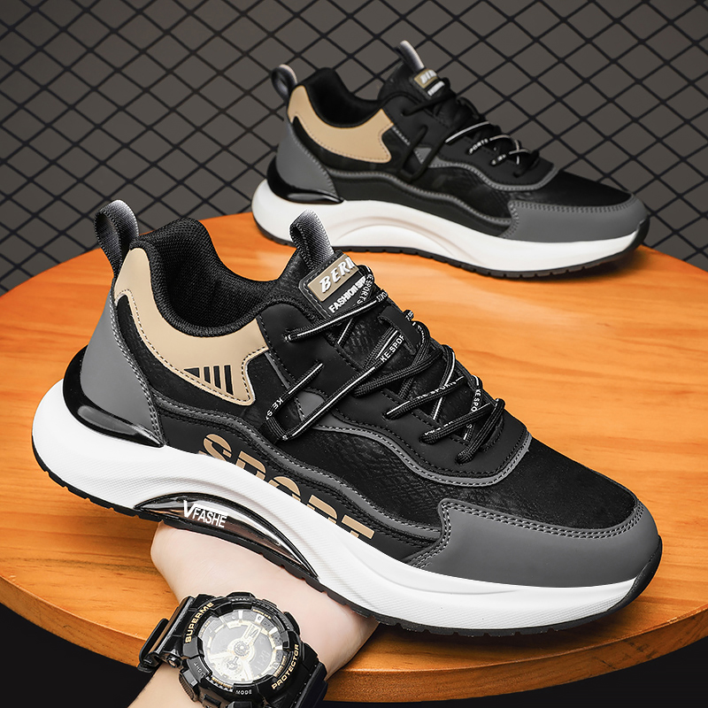 黒スニーカー 多層構造クッション搭載スポーツシューズ