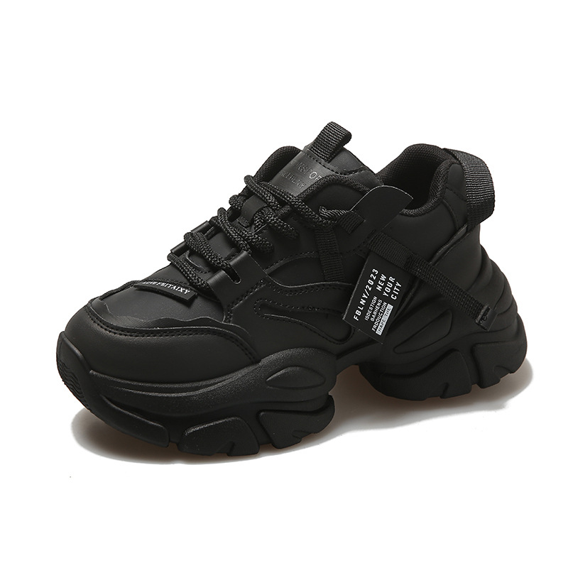 https://fulmo-img-server.com/black-sneaker-factory/d27d05f2-c0bb-4d62-8bb9-51f8da06708a.jpg