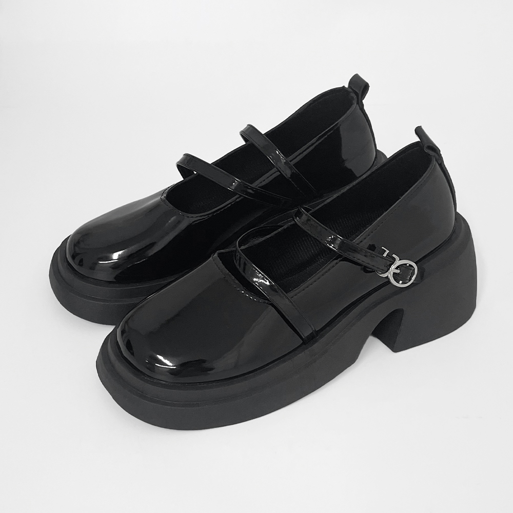 黒スニーカー 厚底パンプス ストラップ付き 太ヒール 歩きやすい靴