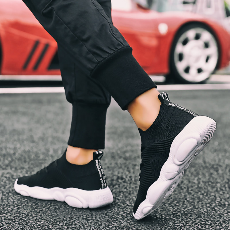 https://fulmo-img-server.com/black-sneaker-factory/d4540634-815b-45d9-840e-9128a18ea790.jpg