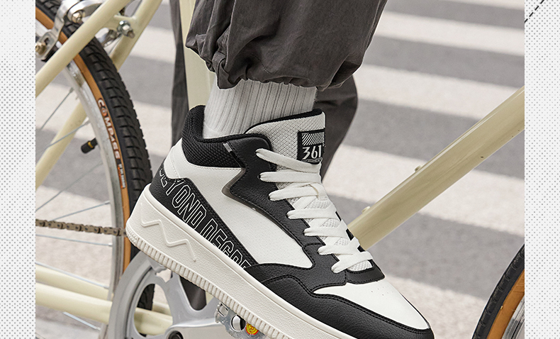 黒スニーカー アーバンスタイル厚底スポーツシューズ