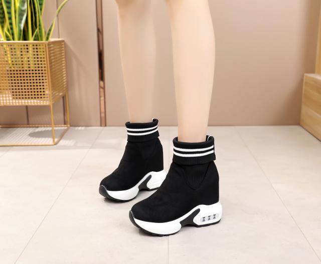 黒スニーカー 靴下風ハイカットニット素材厚底スニーカー