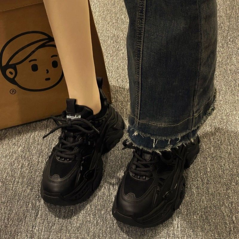 https://fulmo-img-server.com/black-sneaker-factory/ec8c1518-84bc-42e4-9e3a-2c4a17e2c298.jpg