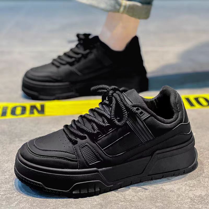 https://fulmo-img-server.com/black-sneaker-factory/fcc16d7b-c951-4b58-a2e5-8efdba4087d7.jpg