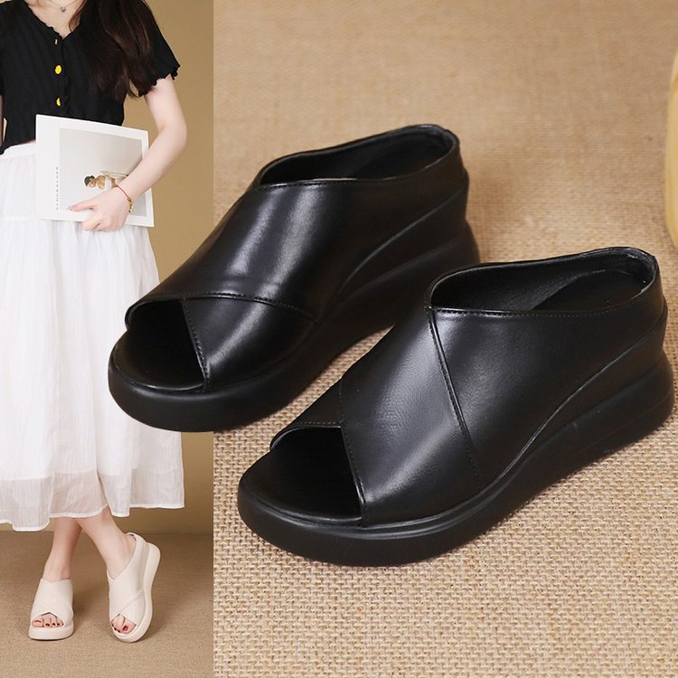 黒スニーカー 厚底ウェッジサンダル 韓国風 クロスベルト