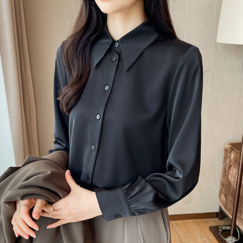 https://fulmo-img-server.com/blackblouse/5cc009a8-2e80-4220-ab98-32b6aed6c5d4.jpg