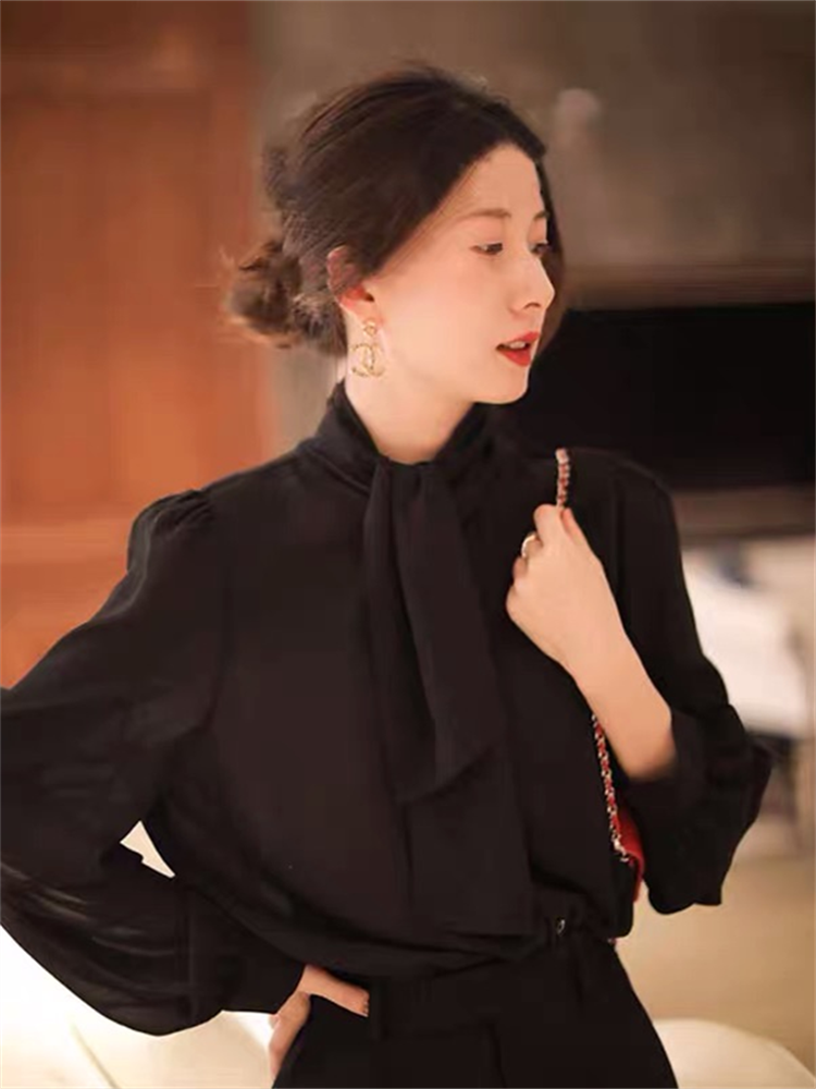 黒ブラウス リボン付きシフォンブラウス