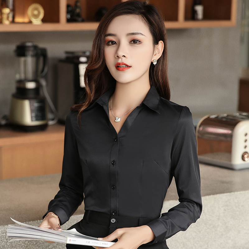 https://fulmo-img-server.com/blackblouse/943d2195-ae0d-4e05-a12e-9d2d98dbb8a3.jpg