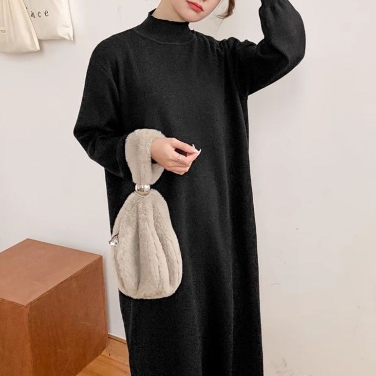 黒ワンピース しなやかハイネックロングワンピース