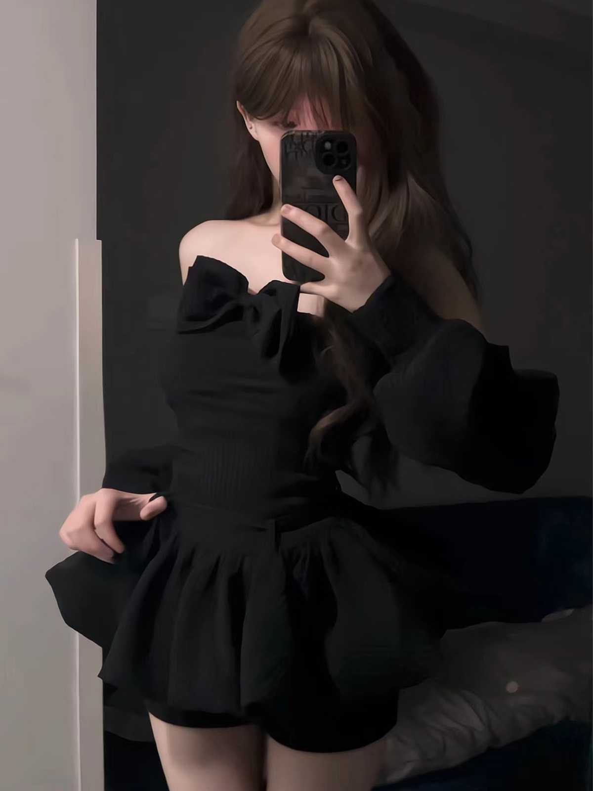 黒ワンピース オフショルダーパフ袖リボンワンピース