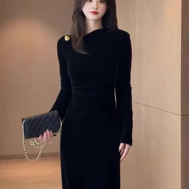 黒ワンピース シンプルベーシックタイトロングワンピース