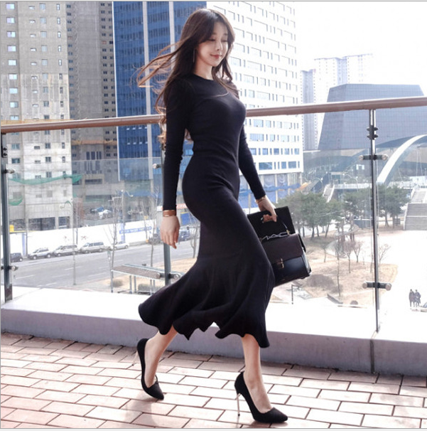 黒ワンピース シンプル美シルエットロングワンピース