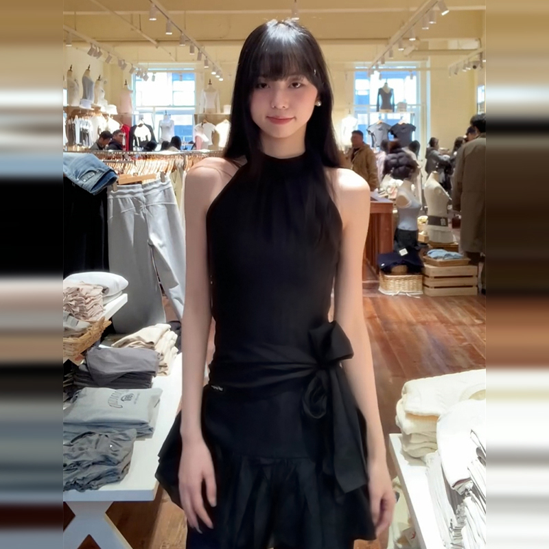 黒ワンピース ホルターネック リボン結びワンピース