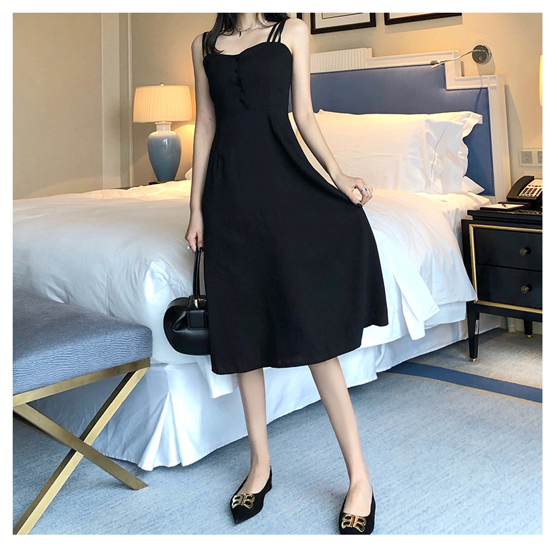 黒ワンピース 三連ストラップ優美ワンピース