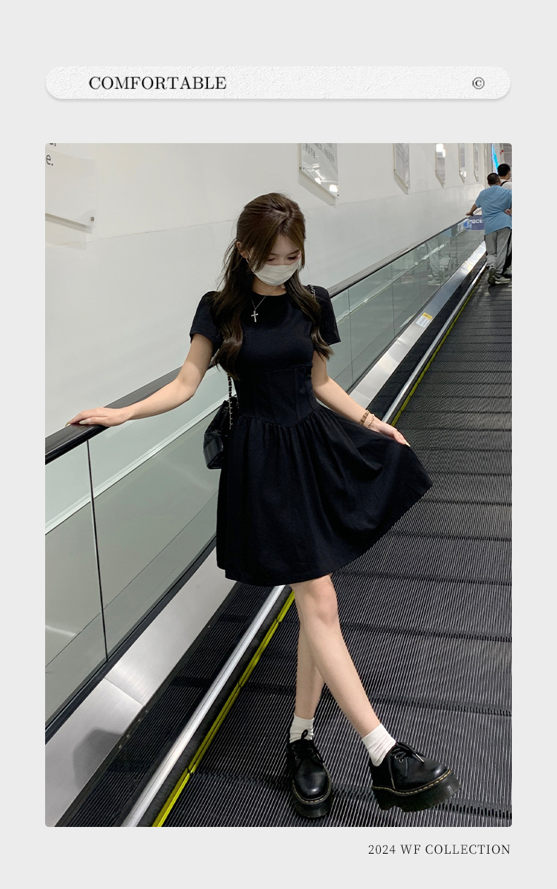 黒ワンピース ウエストコルセット風フレアワンピース
