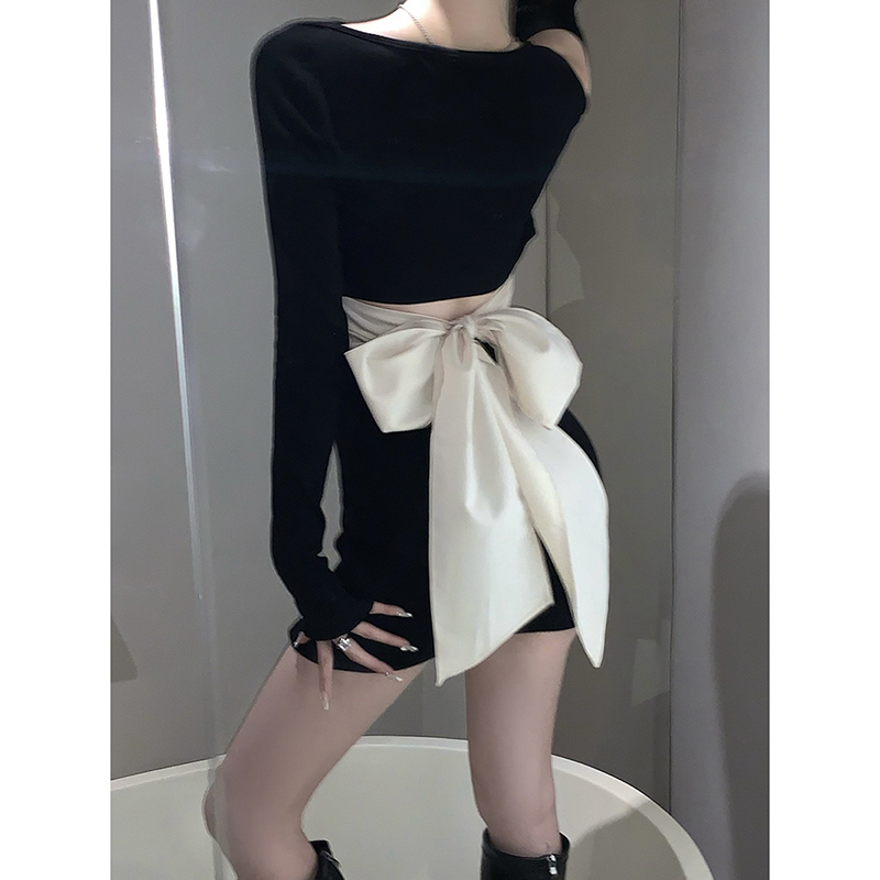 黒ワンピース リボン付きミニタイトワンピース