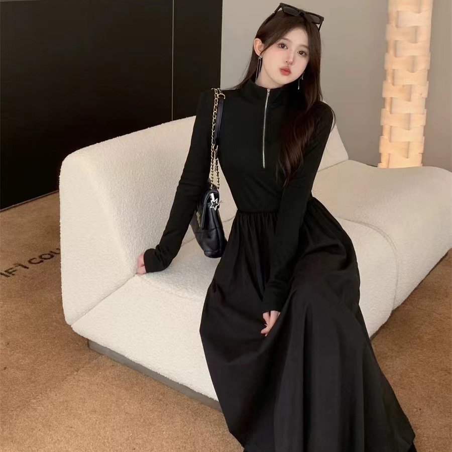 黒ワンピース 前開きジッパーフレアロングワンピース