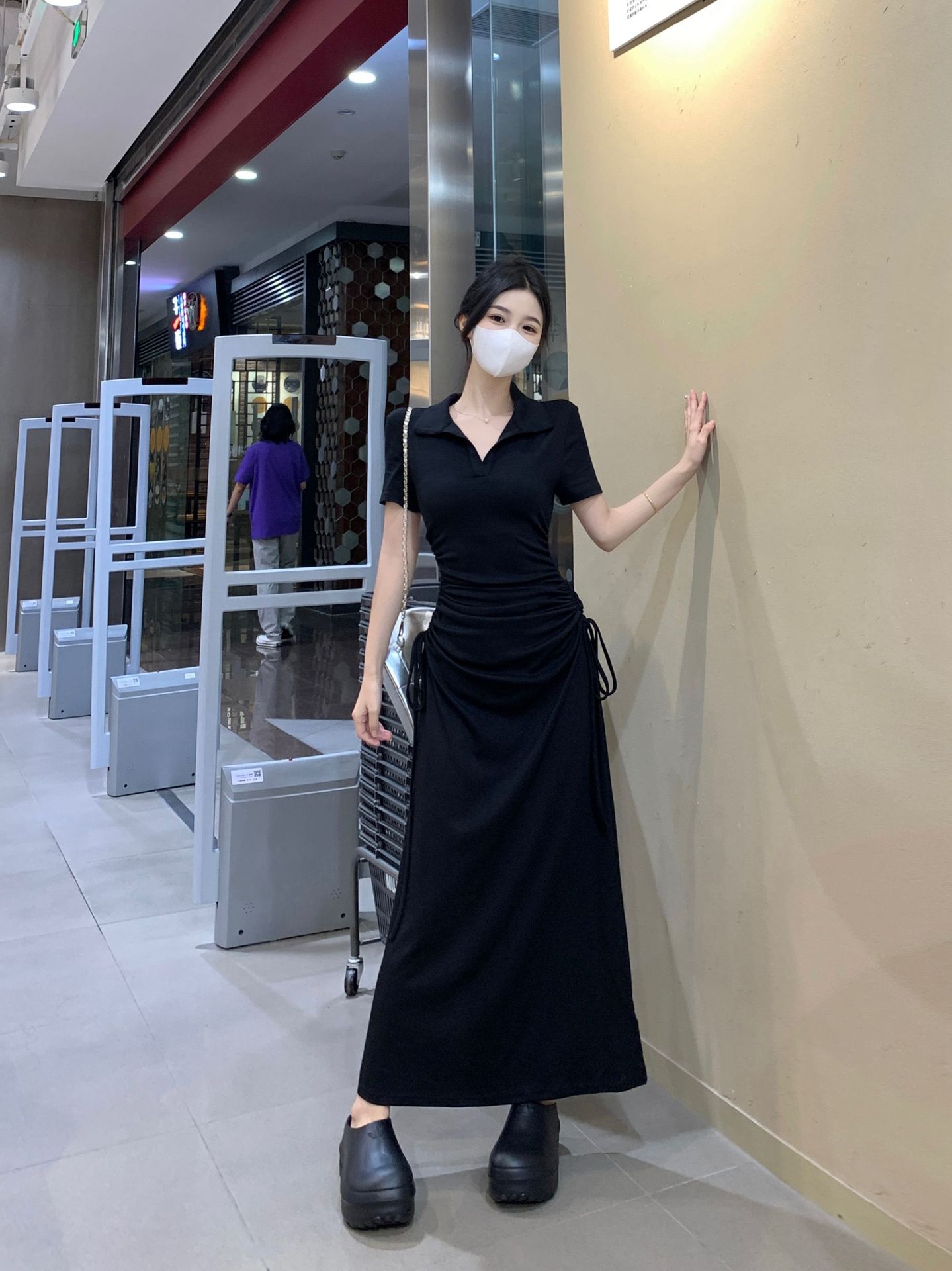 黒ワンピース エレガントシルエット ロングワンピース