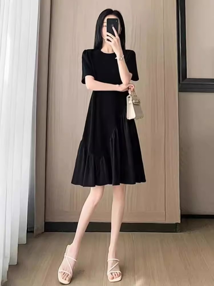 黒ワンピース 優美フレア切替ワンピース
