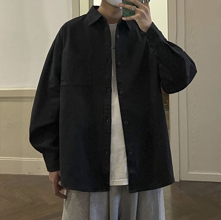 黒シャツ リラックスシルエット オーバーサイズシャツ