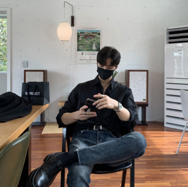 黒シャツ オーバーサイズシルエットドレスシャツ
