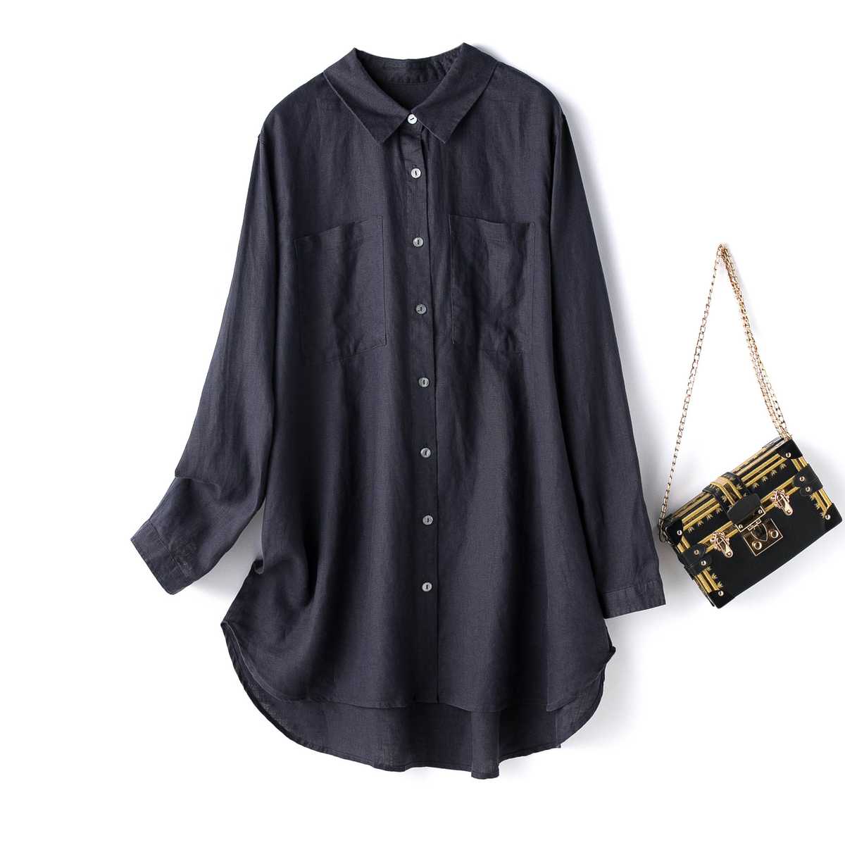 黒シャツ シルエット美しい ゆるふわシャツ