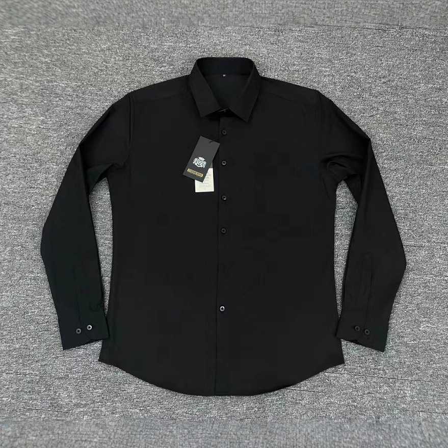 洗練された印象を与える！メンズ黒Yシャツ5選