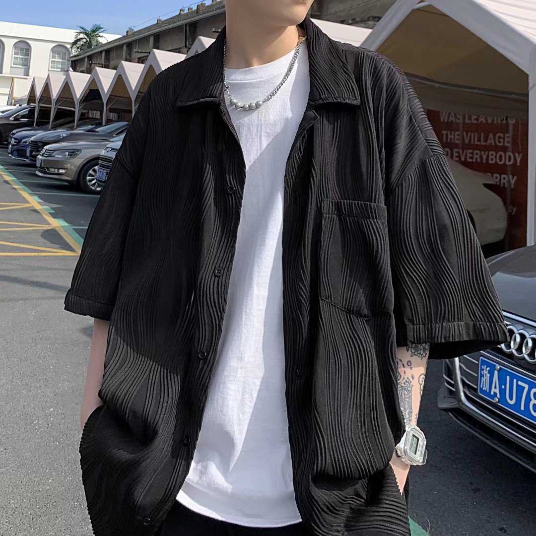黒シャツ 凹凸デザイン シンプルシャツ